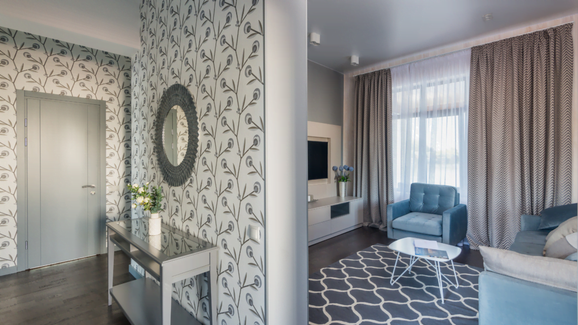 Tapety z motywem przyrody – nowy trend w aranżacji wnętrz